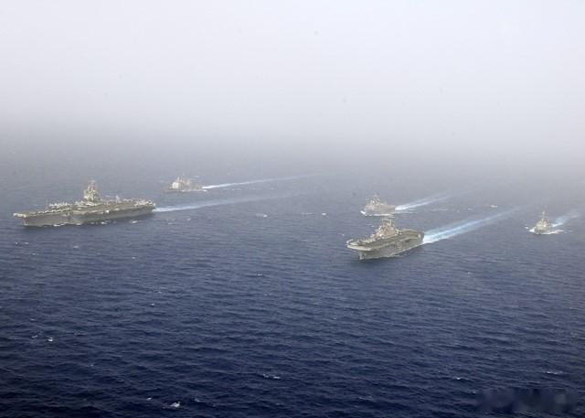 【美国和英国为打击胡塞武装在该地区的袭击而成立的国际海军特遣部队开始工作了】美国