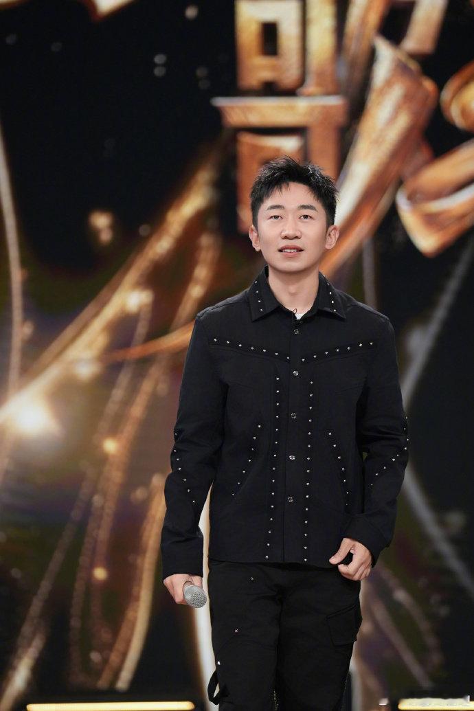 杨迪刘维归来之重夺快冲冠军注意啦！杨迪时隔十六年参加闯关，还拉上了刘维，这是要把