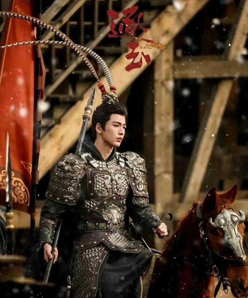 内娱又出年度离谱大戏！张凌赫粉丝连冲两大官媒，发现真相后连夜跑路。

事情是这样