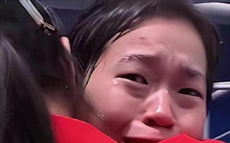 树大招风！全红婵带伤赴新疆滑雪，恶心一幕发生，樊振东说对了
别闹了！为国家争光的