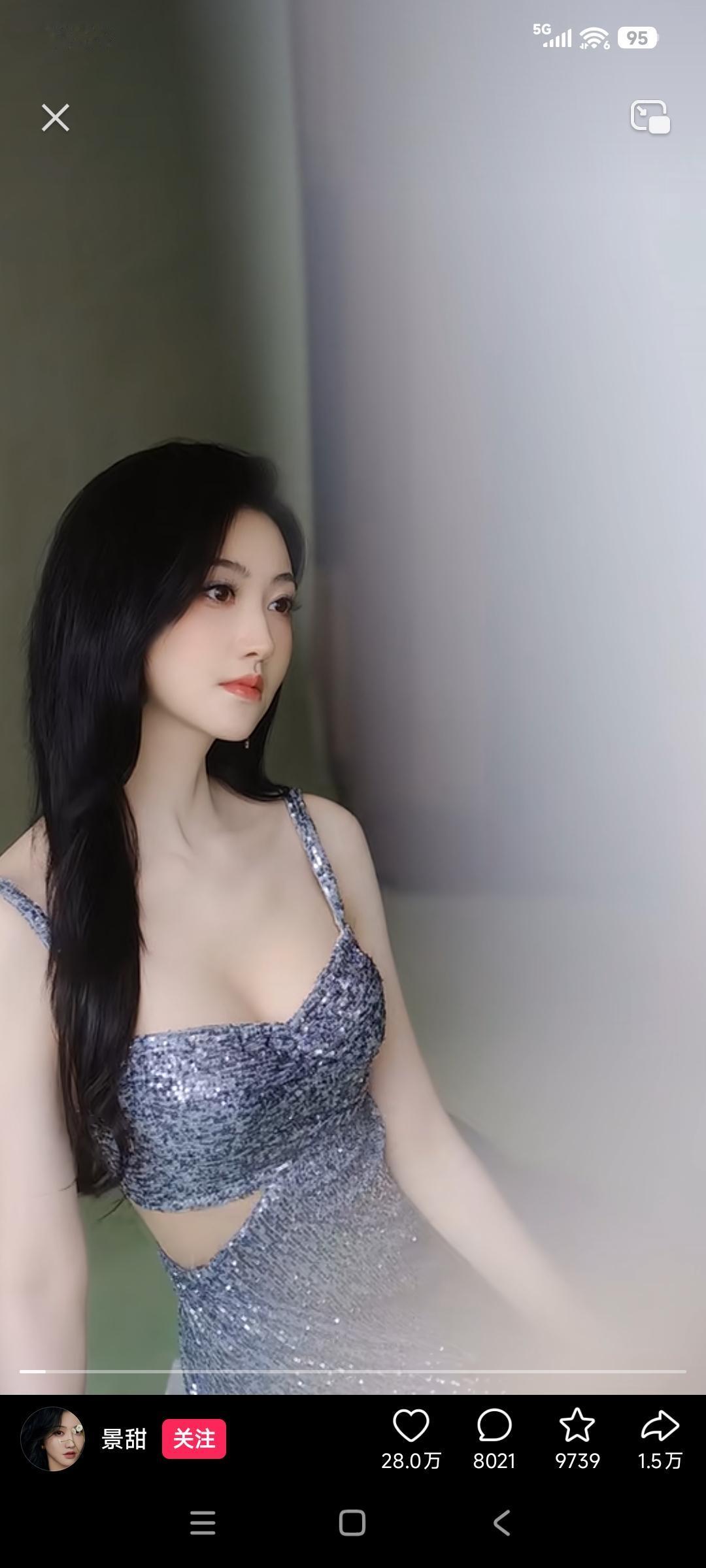 景甜最近瓜真多，却不怎么出来营业

像景甜这样不与人撕番位，有喜欢的剧本就接，没