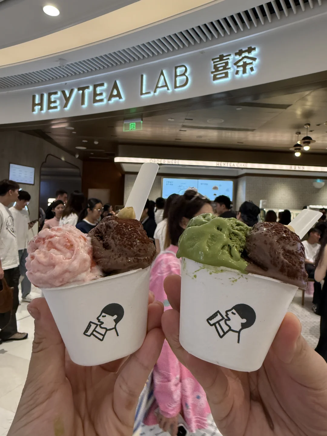 世界就是一个巨大的苦巧宇宙！！！