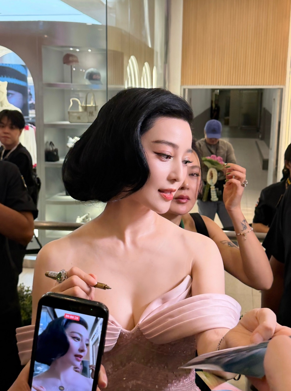 莹润生辉 