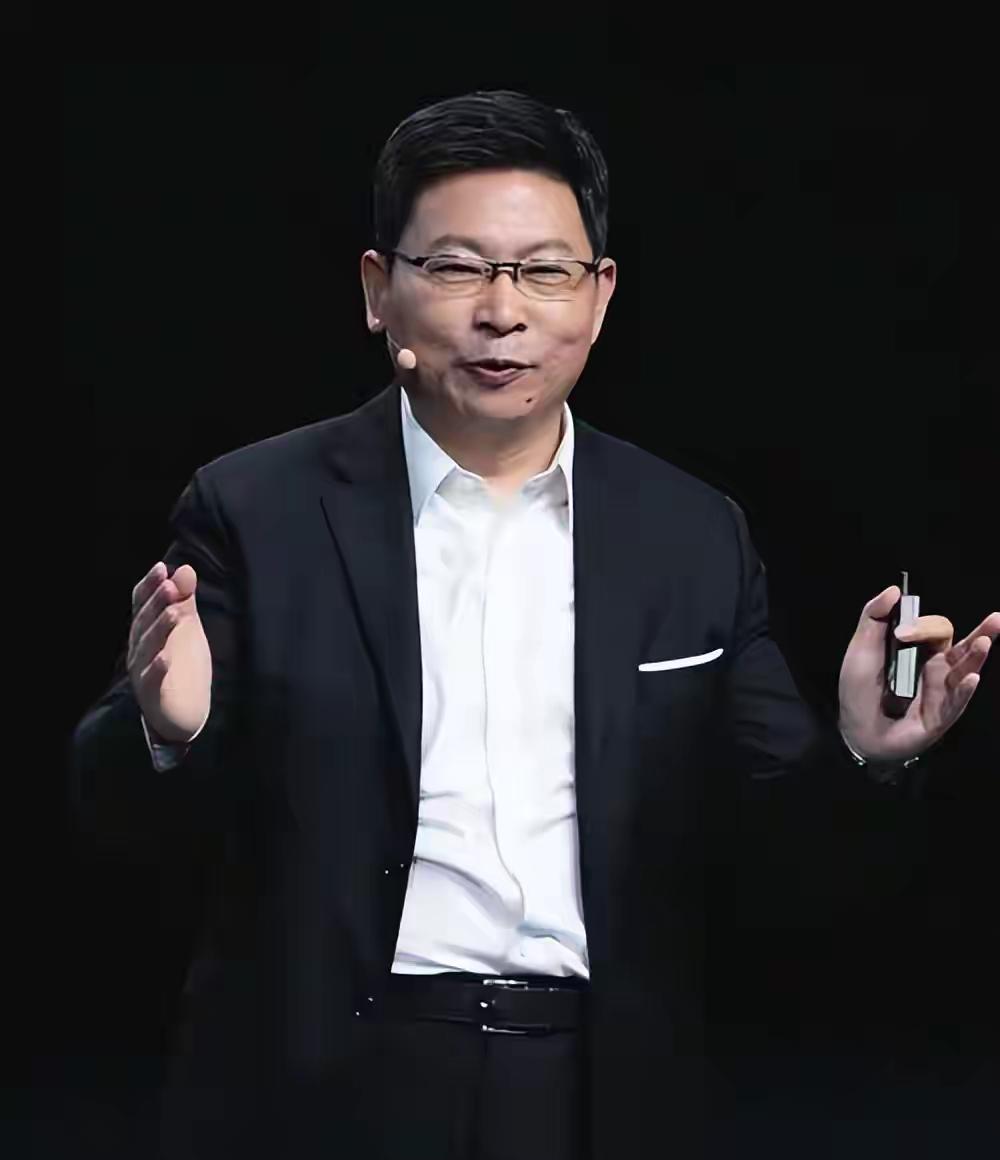 余大嘴升职了，目前已升为华为终端董事长！
余承东既懂技术，又懂销售，是全能型人才