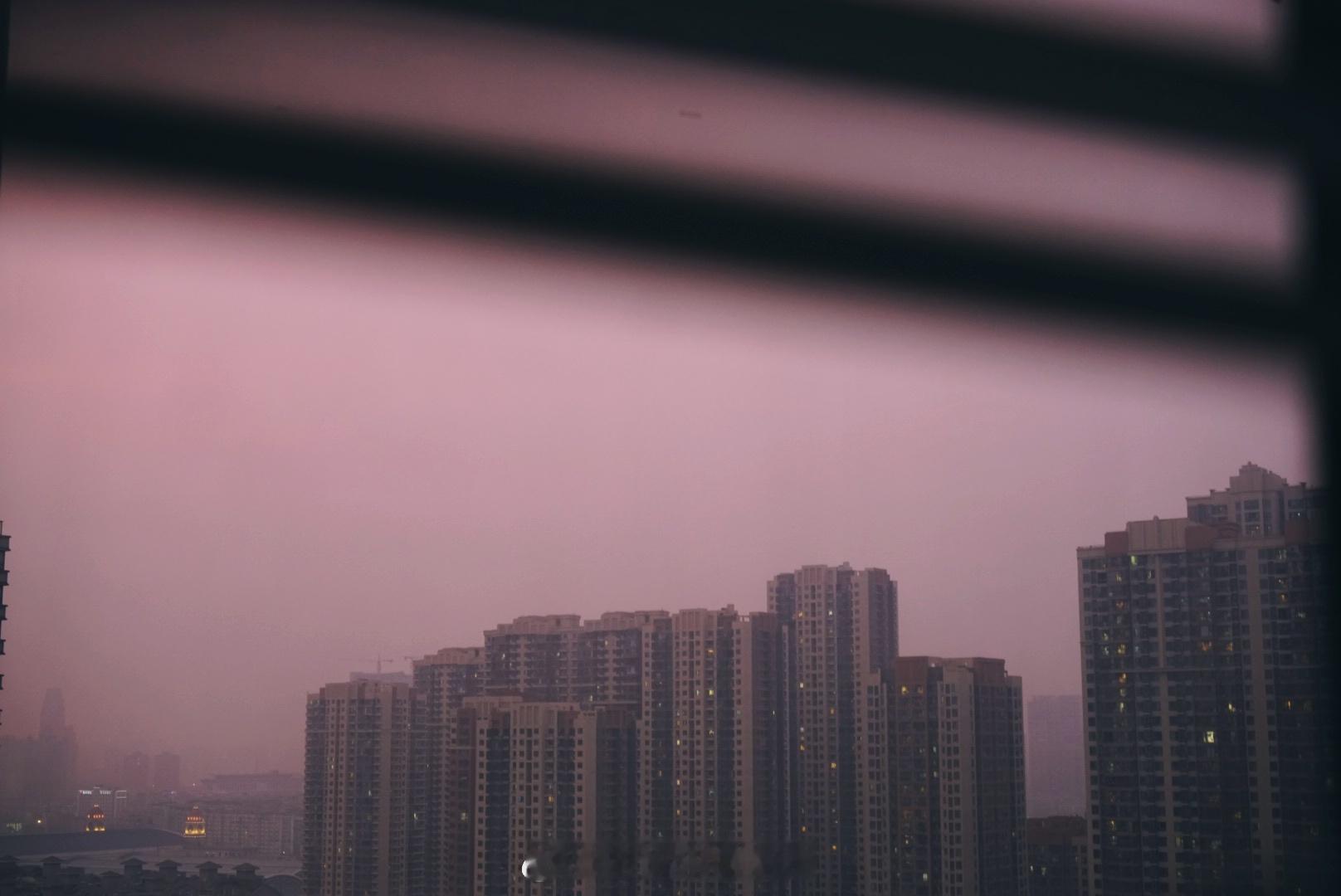 粉紫色的天空  ​​​