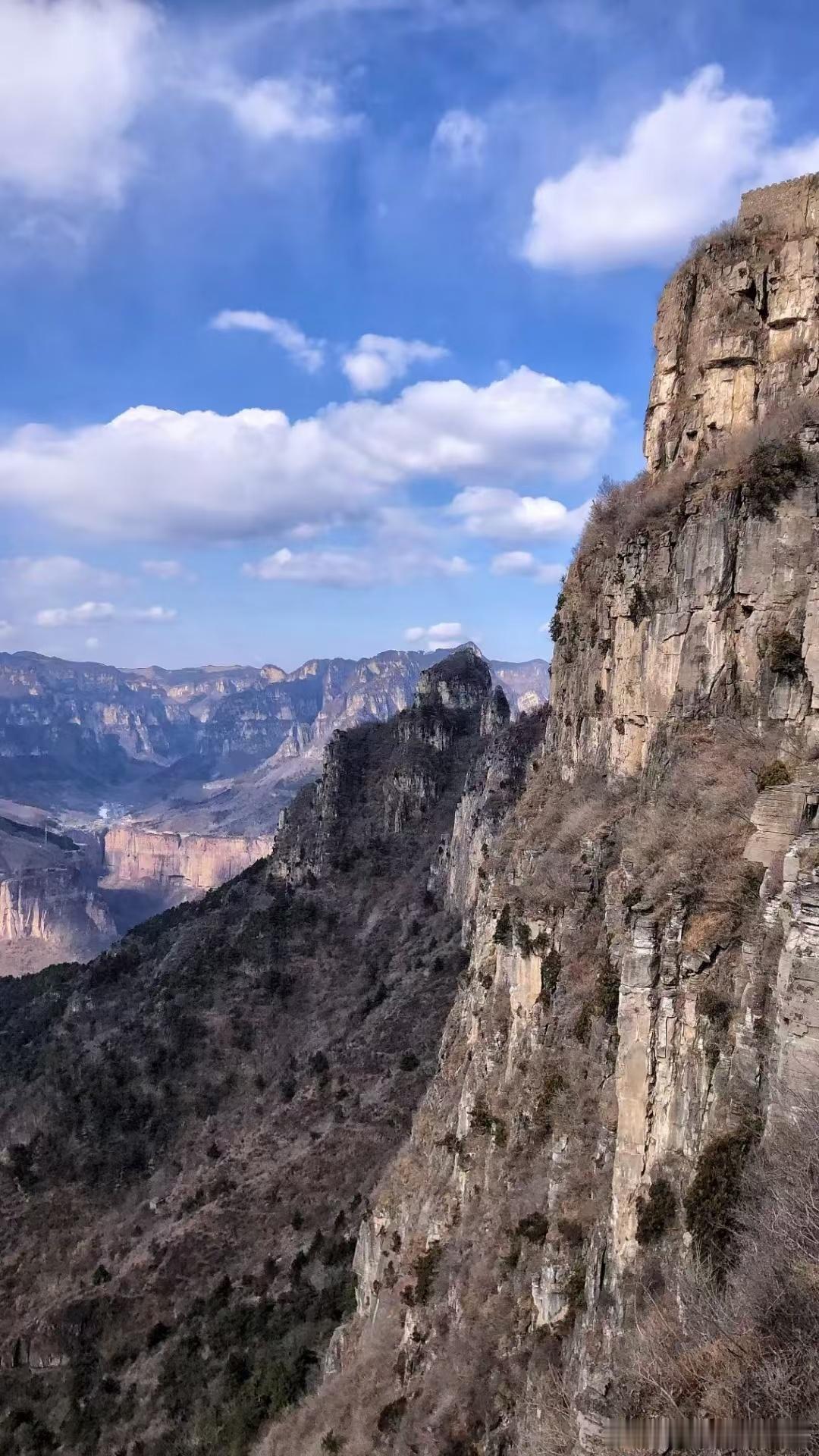 2025年一定要完成一期『豫』爬山之旅，感受中原大地的魅力，河南的山⛰️真的很期