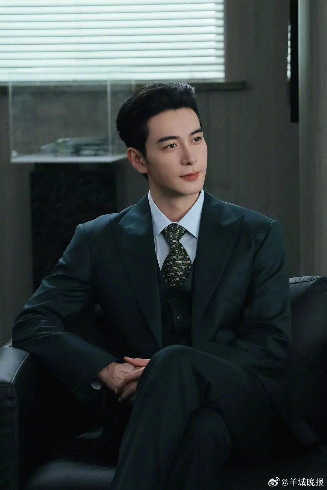 【现偶剧男主的高分穿搭，你最pick谁？】适配度拉满的穿搭适配各种场景，看剧的同