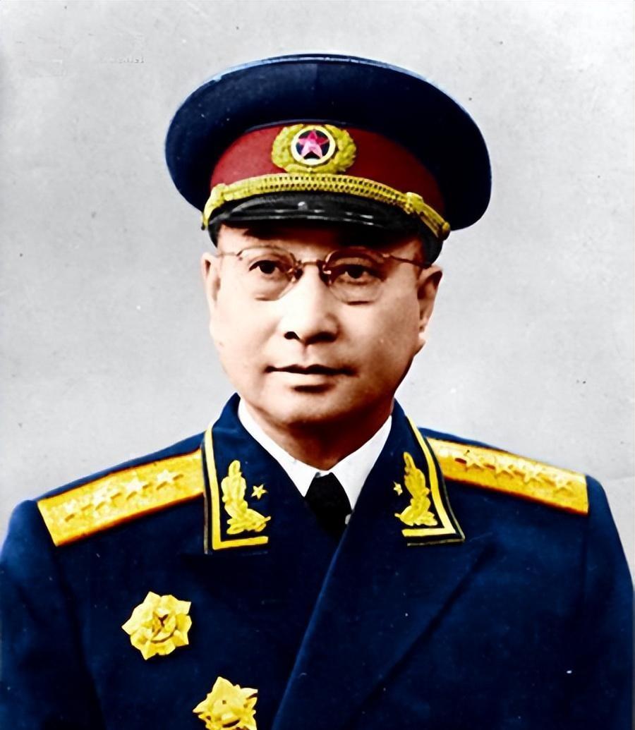 日军敬而远之，蒋介石捉拿却不敢处置，彭德怀避其锋芒，这位神秘人物究竟是谁？
19