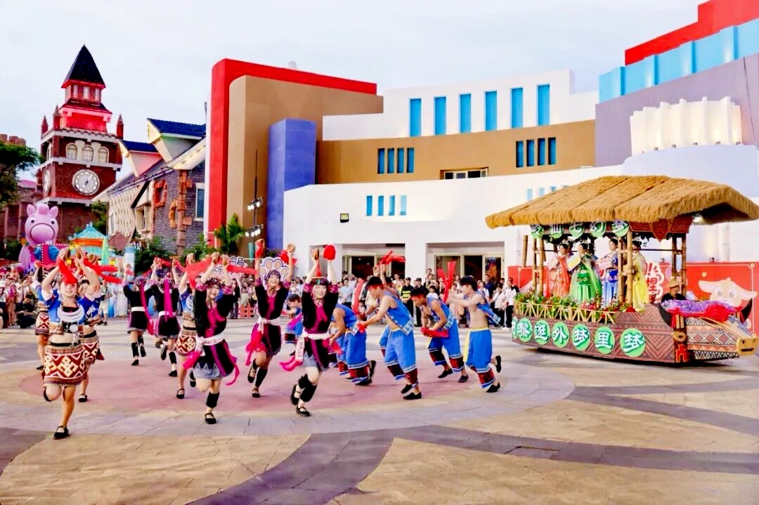跟着欢乐节玩转海南岛2026海南欢乐节整整狂欢一个月，全岛各市县活动拉满！海边赶