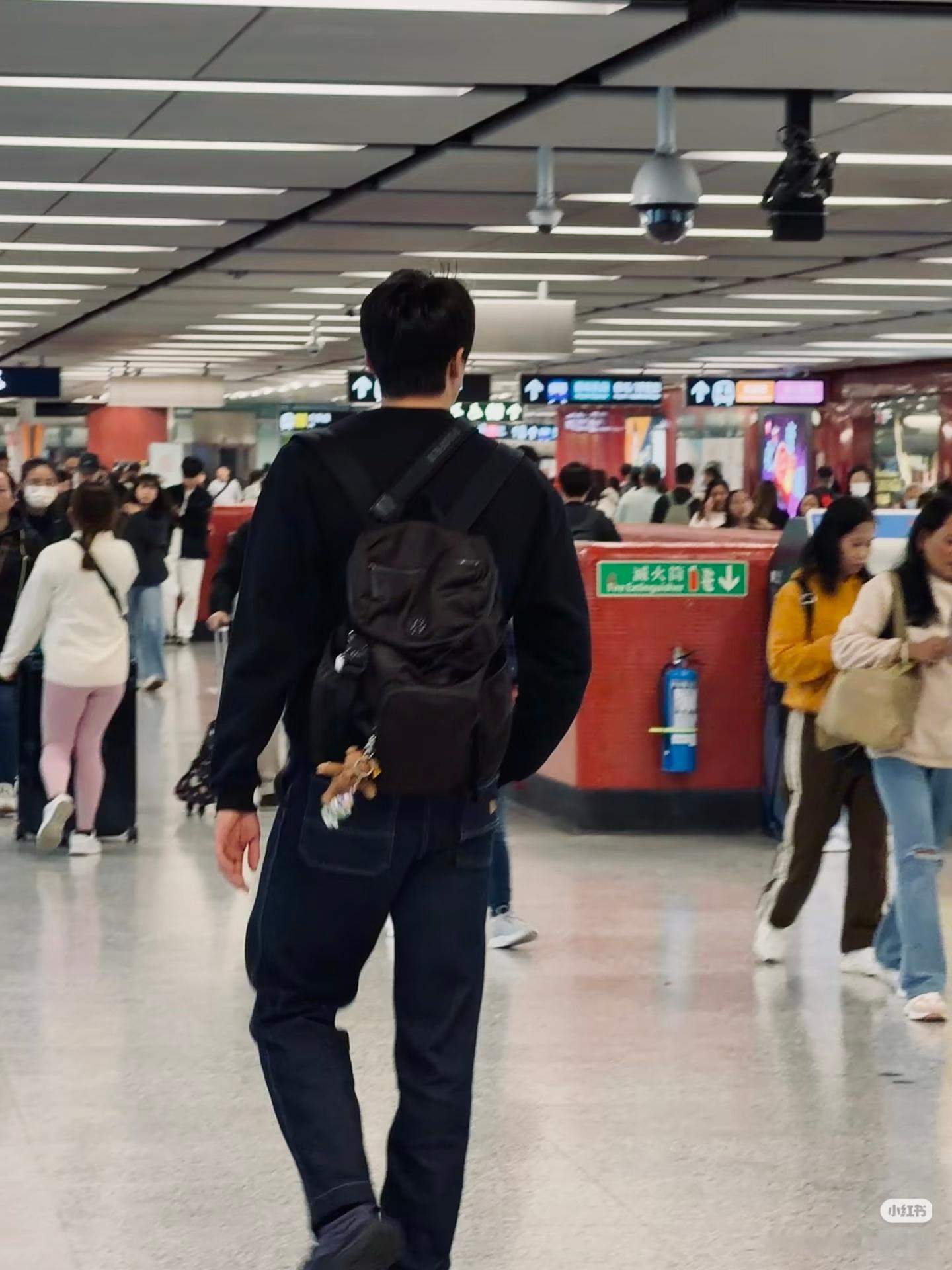 SWim进行时 『8857』20251214 香港中环地铁站偶遇要把八达通干回本