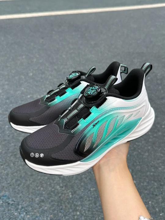 娃上体育课穿过一次后，再也不愿意穿其他鞋