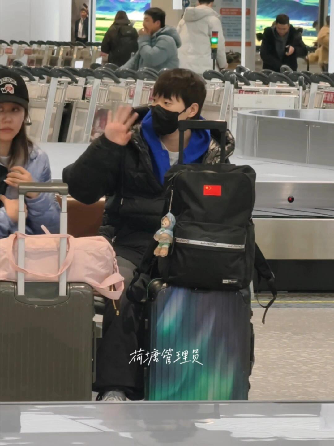 王曼昱回去了，好好休息，其实鳗鱼相当看开，赢的比输的多，这才是真的通透！
平安抵