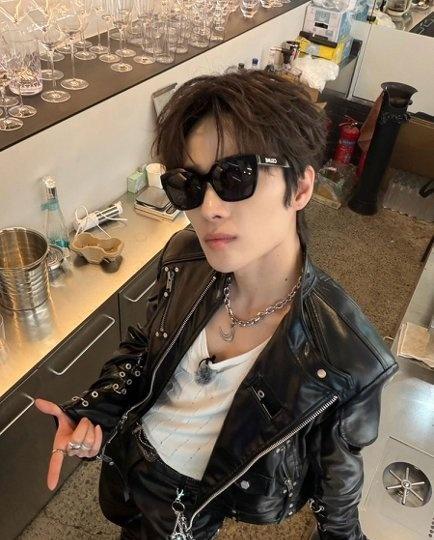 井胧也太适合当销冠了，情商高又会来事，跟谁都能聊得来，服务细节拉满，谁能不被他圈