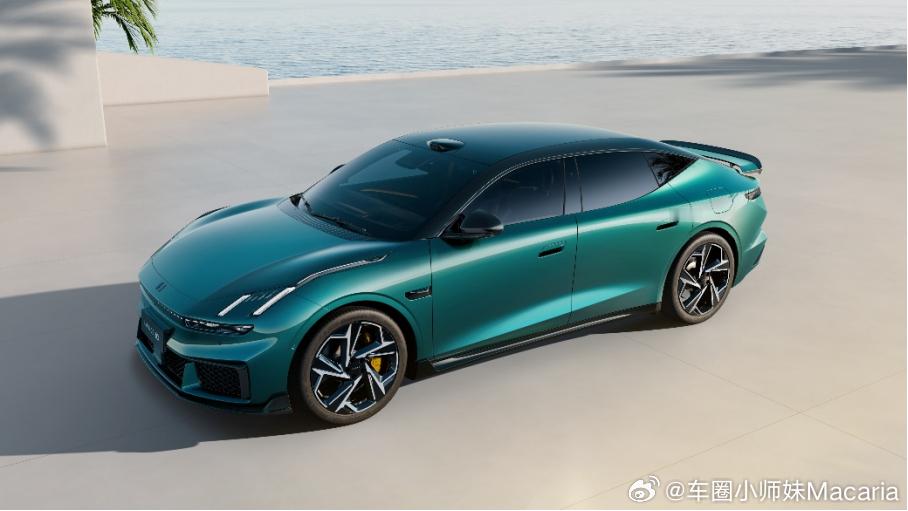 早上终于要拍领克GT，真的很帅啊，低趴宽体 + 顶峰蓝液态金属车漆，颜值直接拉满