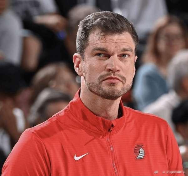 开拓者 老板近几周接触其他教练，斯普利特 处境尴尬04月24日 近日，ESPN记
