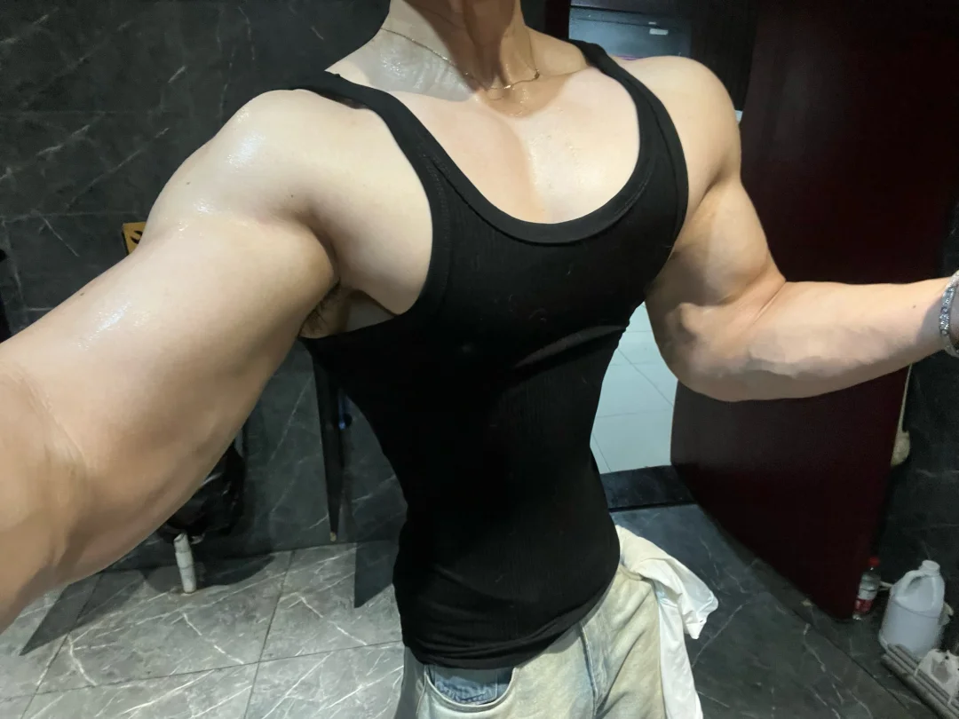 清晨空腹训练 左滑换衣服