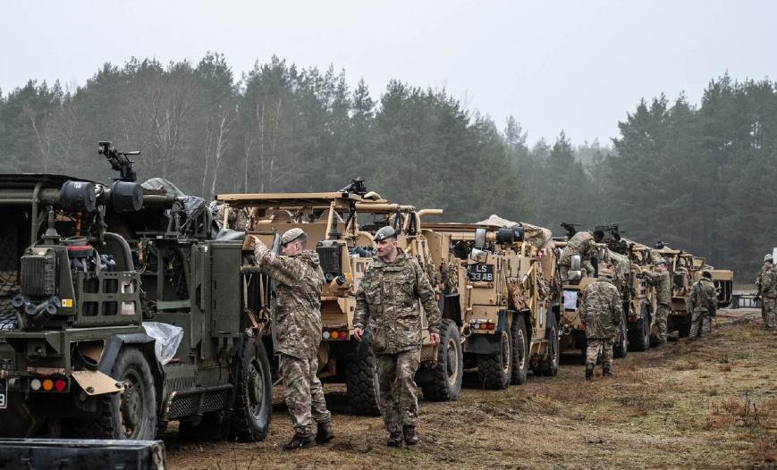 北约正把上千名士兵和大批装备从欧洲各地运到德国，搞一场叫“坚定飞镖26”的大演习