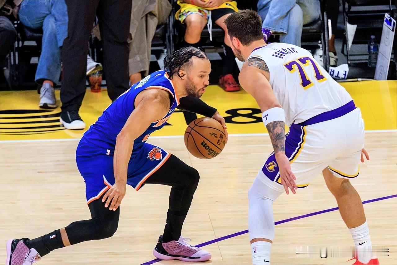 离谱！帕森斯奇葩言论引争议：东契奇适配一切，布伦森带不动湖人？

NBA评论圈最