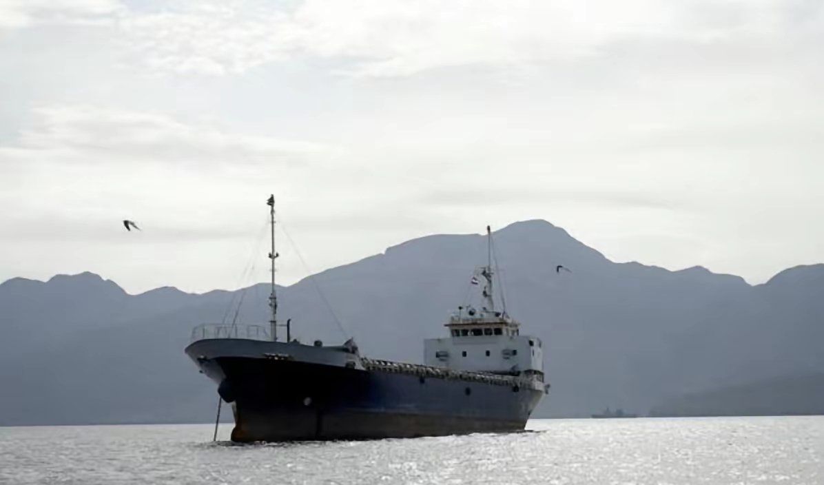 封锁伊朗，美军说干就干，美国军方表示，在禁令开始的头24小时内他们已成功拦截6艘