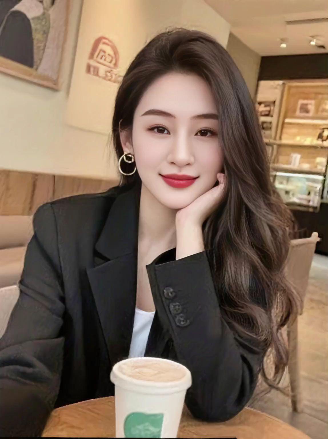 优雅气质 女神范 抖音ai创作