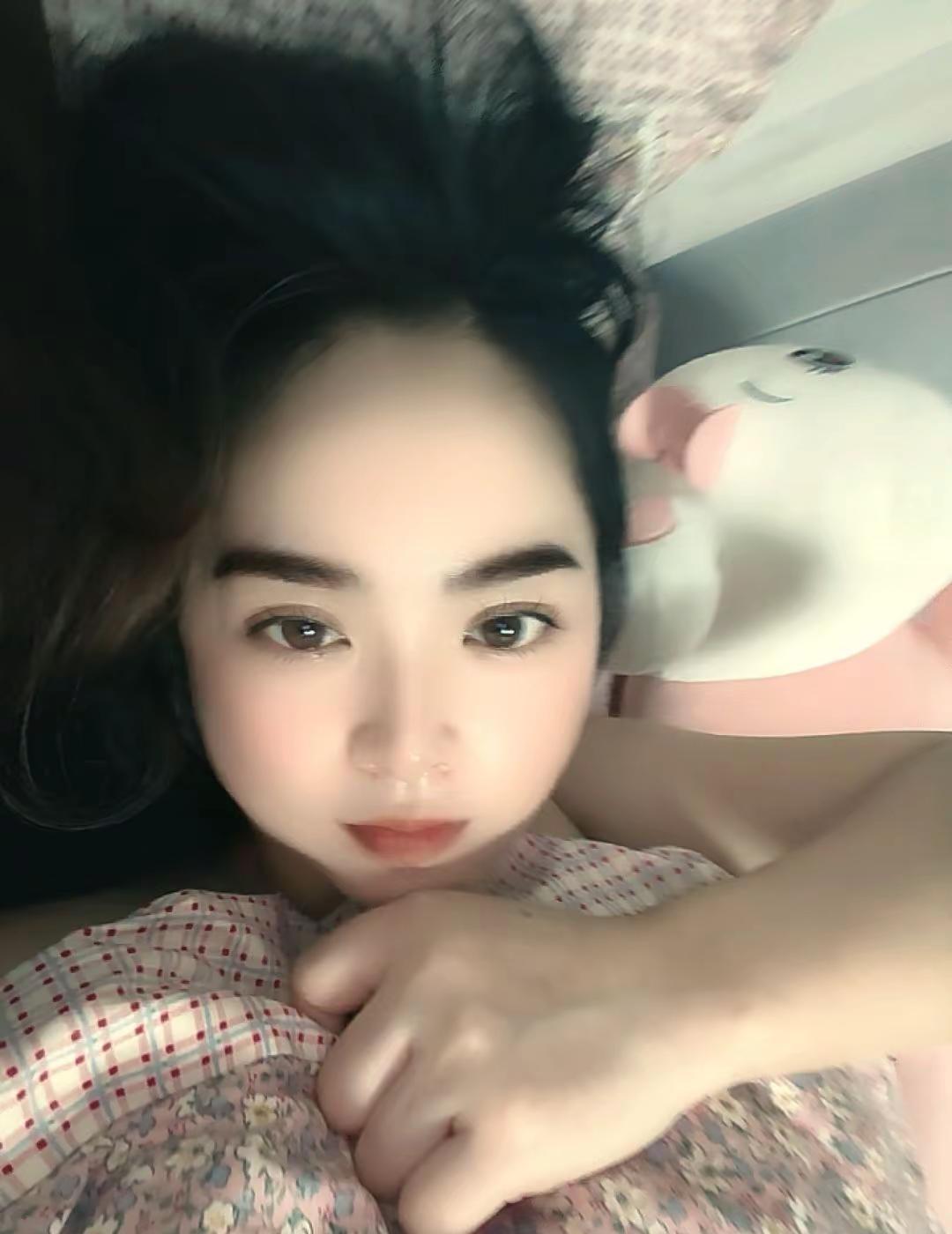 人一旦有了隔阂、就再也走不近了，世上只有和好、没有如初，热情耗尽只剩冷漠，在细节