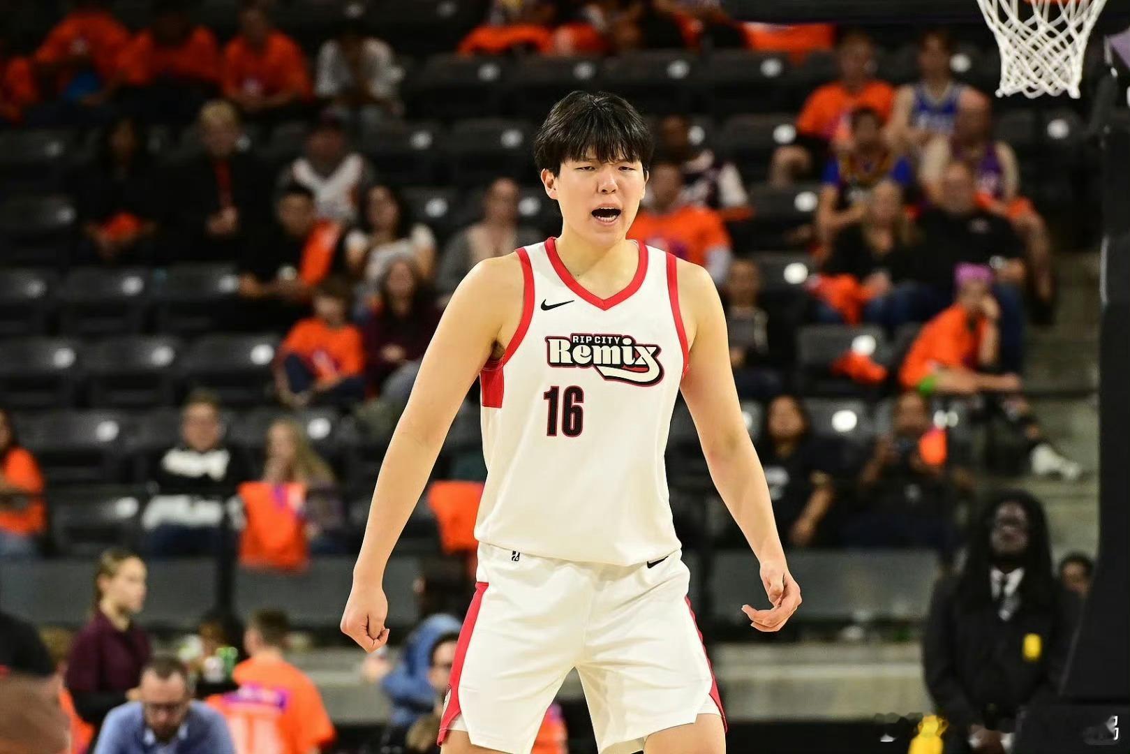 杨瀚森NBA生涯总得分为7分，超越孙悦（6分），在中国球员NBA历史得分榜上排名