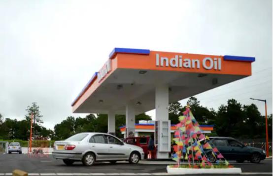 印度这两天彻底乱成一锅粥了，随手就能用上的液化气比金子还金贵，3.33亿个家庭直