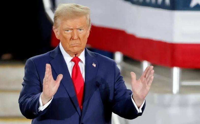 特朗普发现一个事实：那就是只要不去招惹中俄，美国就还是超级大国，想捏谁就捏谁，无