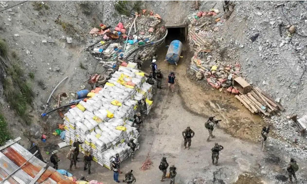 【#秘鲁一处矿井发现13名矿工遗体# 】当地时间2026年1月1日，秘鲁西北部拉