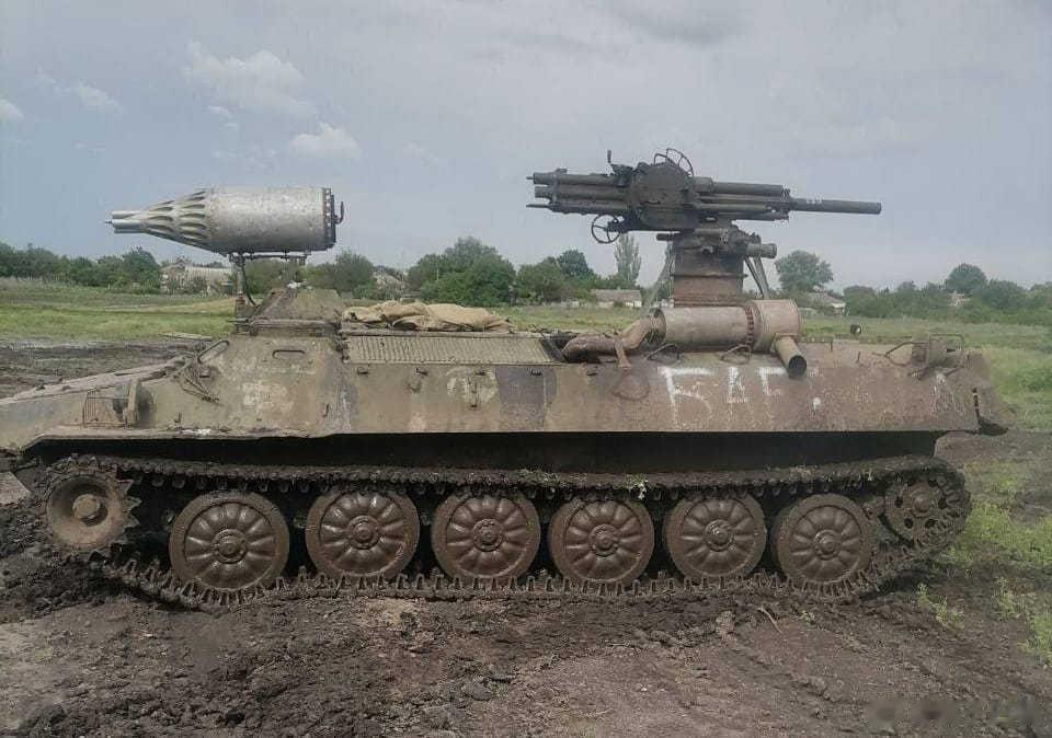 МТ-ЛБ：有啥武器就尽管招呼吧 ​​​