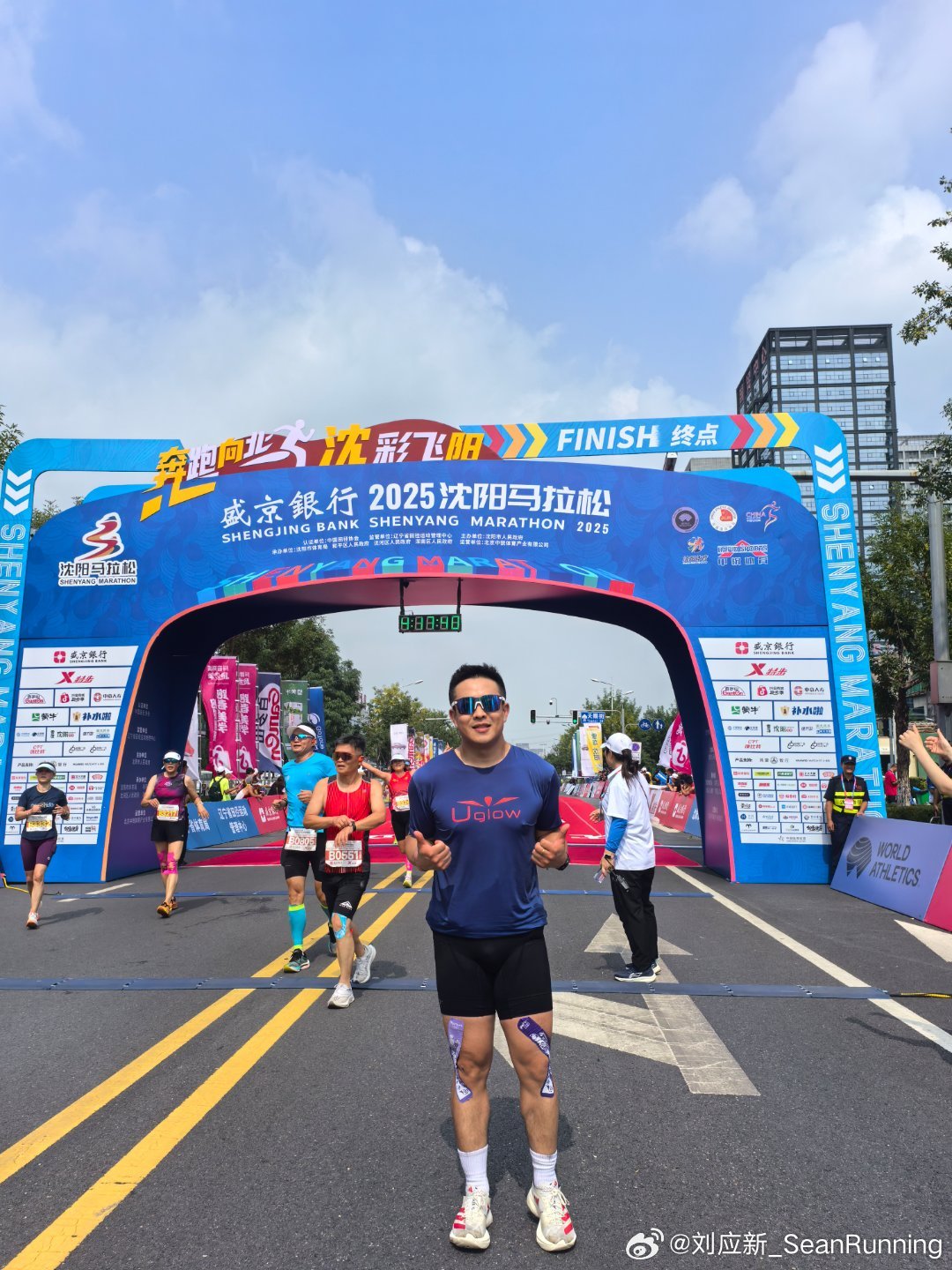 工作日牛马，周末全马！411完赛[胜利]​家人所在的城市，总是给你出去闯的动力明