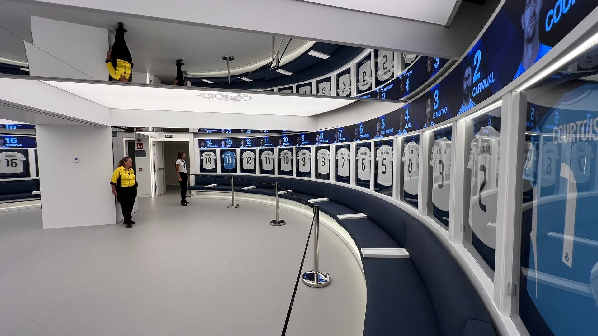 伯纳乌全新更衣室和技术区向公众开放。halamadrid ​​​