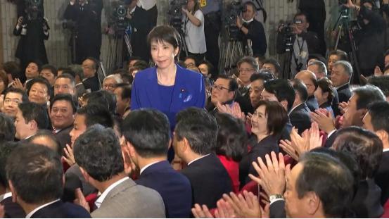 日本这回是真的活腻歪了！还敢模拟攻击辽宁舰？！中国这次直接掐住日本军工的喉咙，2