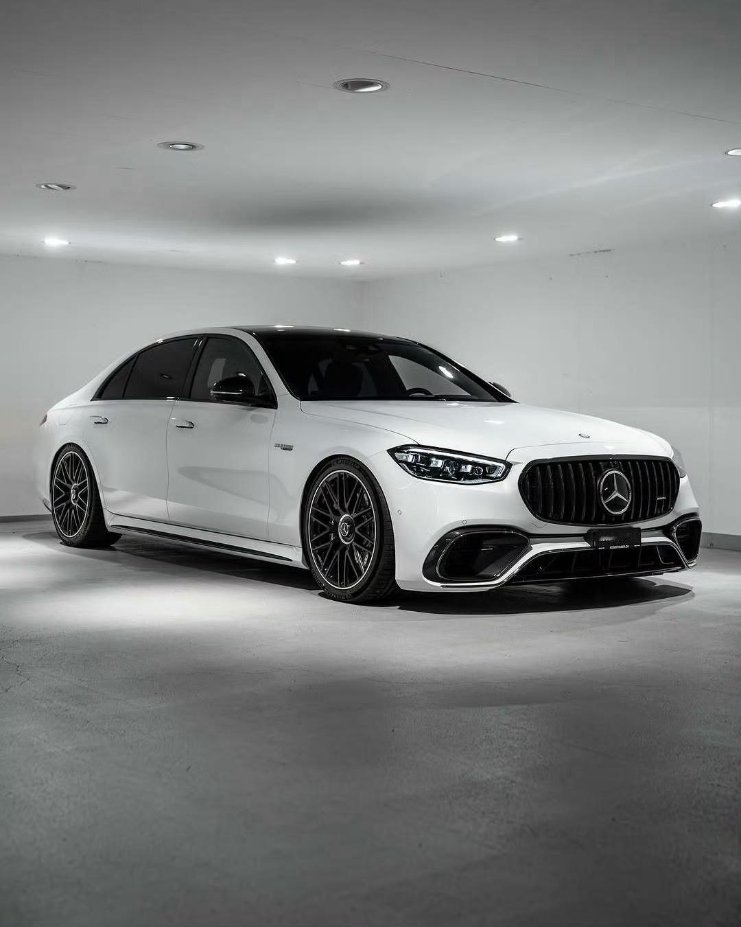 梅赛德斯–AMG S63 E Performance [色][色] ​​​