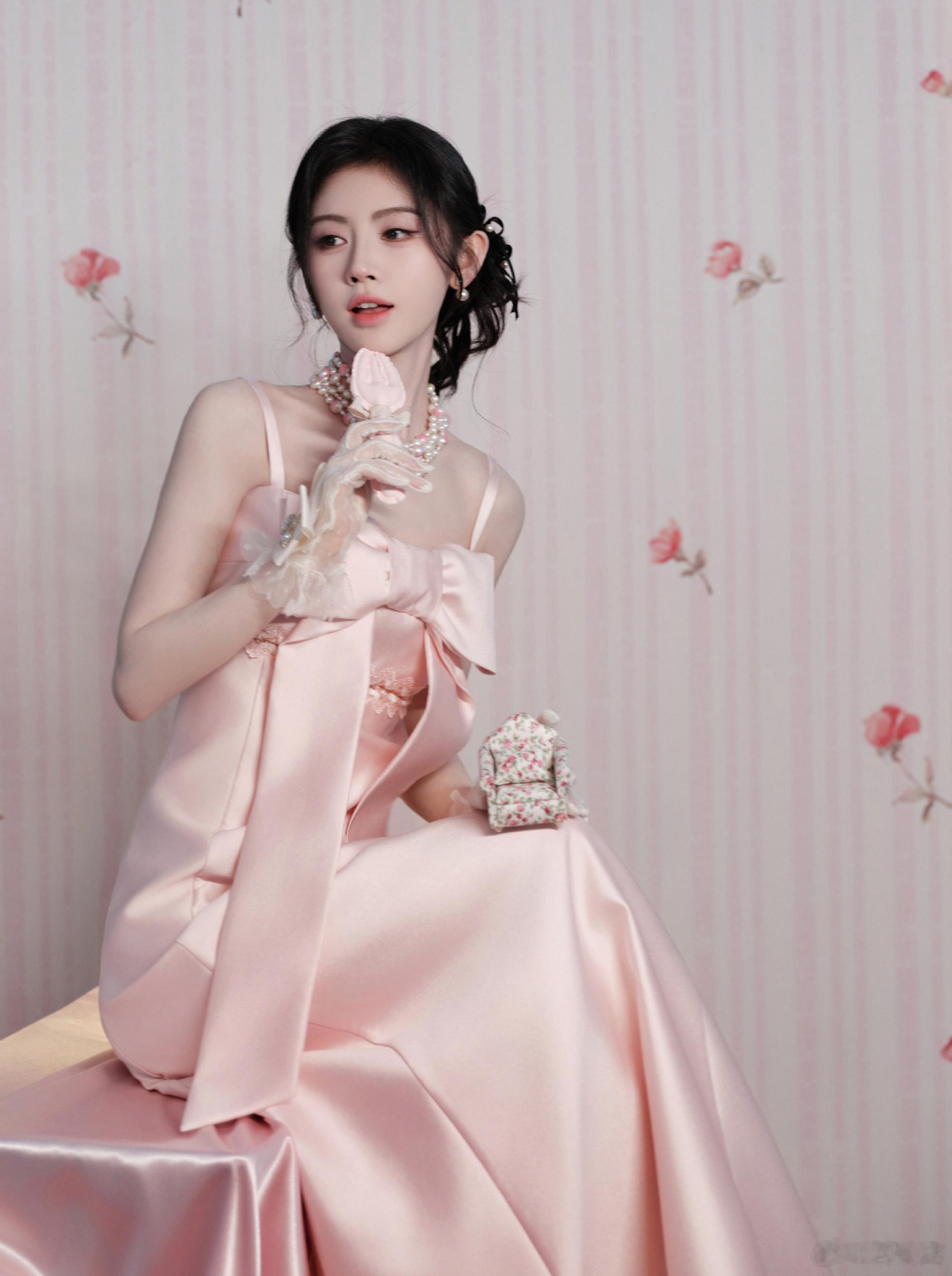 jjy鞠婧祎阿黛jjy鞠婧祎来战“一年一次的冬天又到了 还要等多少个冬天才能与你