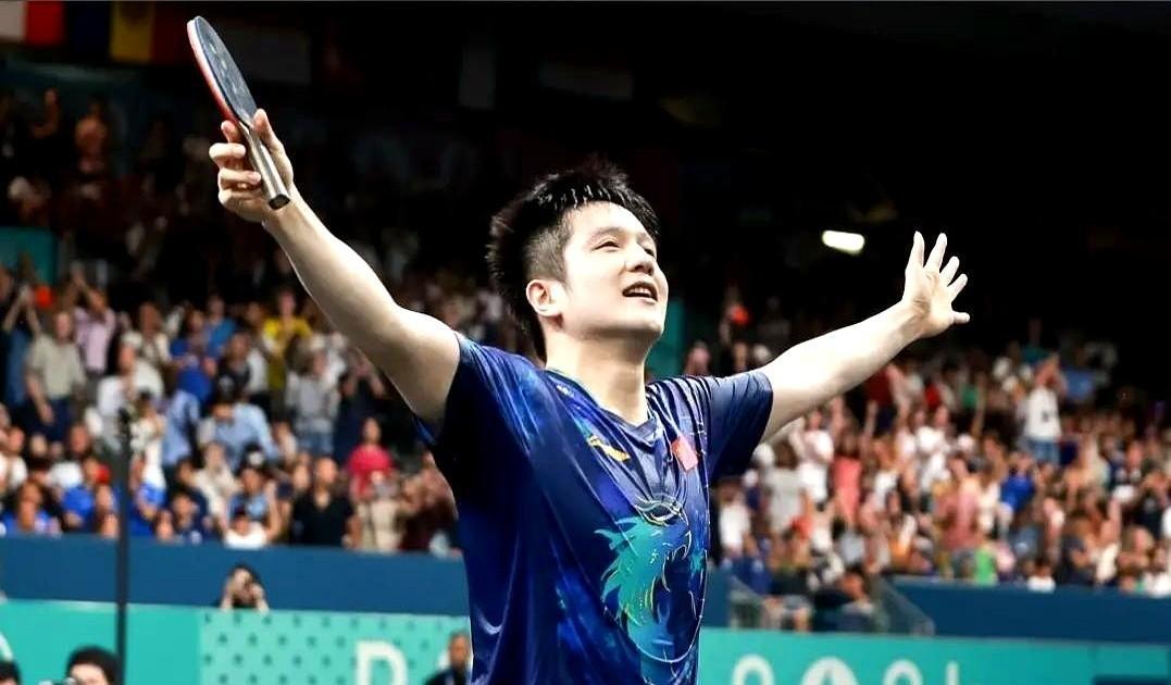 四个月前，他在这里输到沉默训练；今天，三个反手拧拉直接撕碎心魔。
你看第二局10