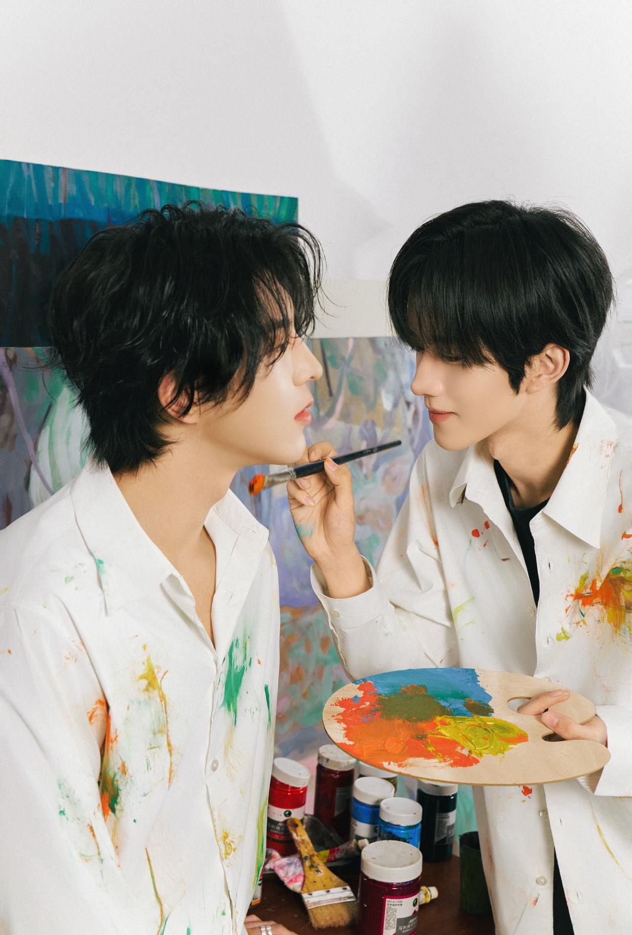 没错这就是我的满分家产💜
画笔下勾勒彼此的轮廓 描绘我们的爱💜
@黄星Eli