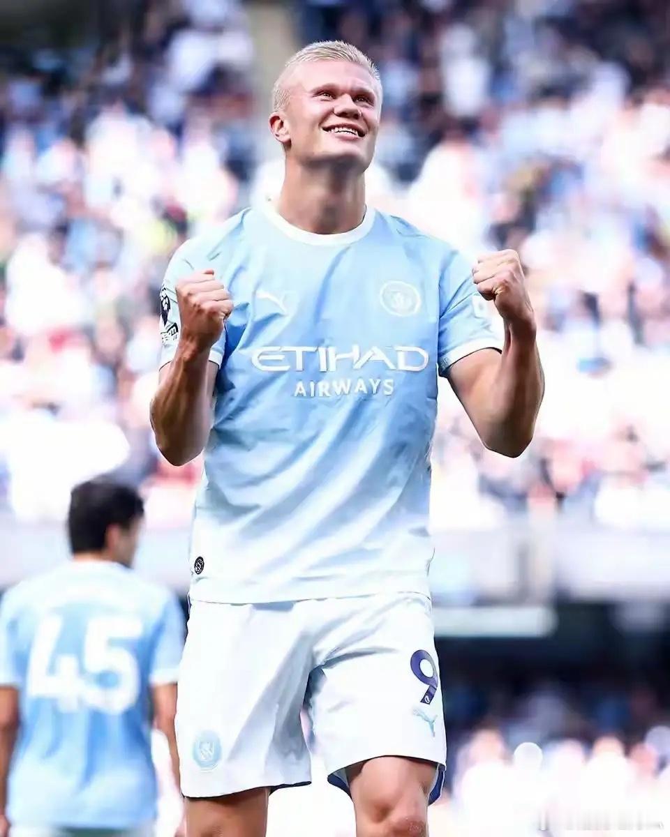 曼城1-0险胜考文垂，豪取英超三连胜开局饼领跑！此役，哈兰德连场破门，塞梅尼奥送