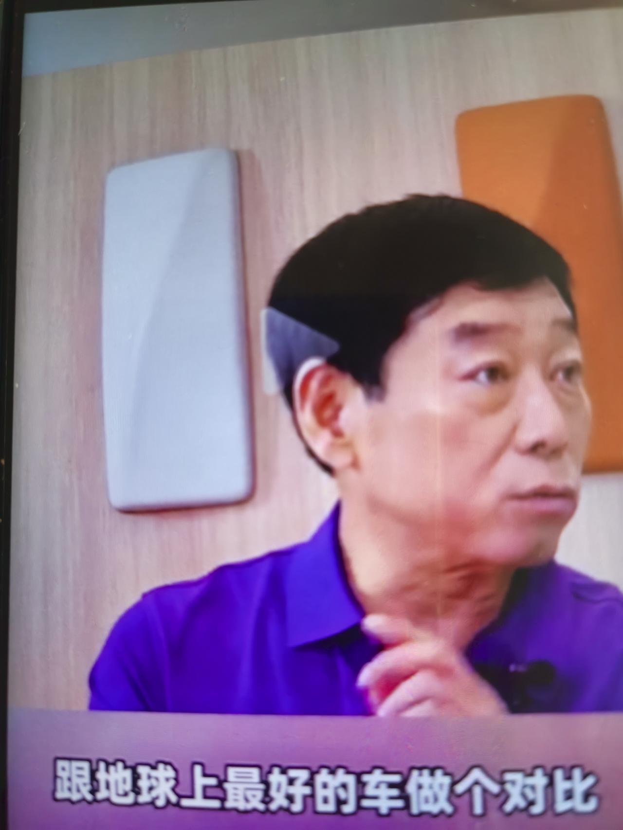 魏建军在汽车行业中的角色有多重要魏建军像喜剧中重要的角色。它不如演员专业，演技拙