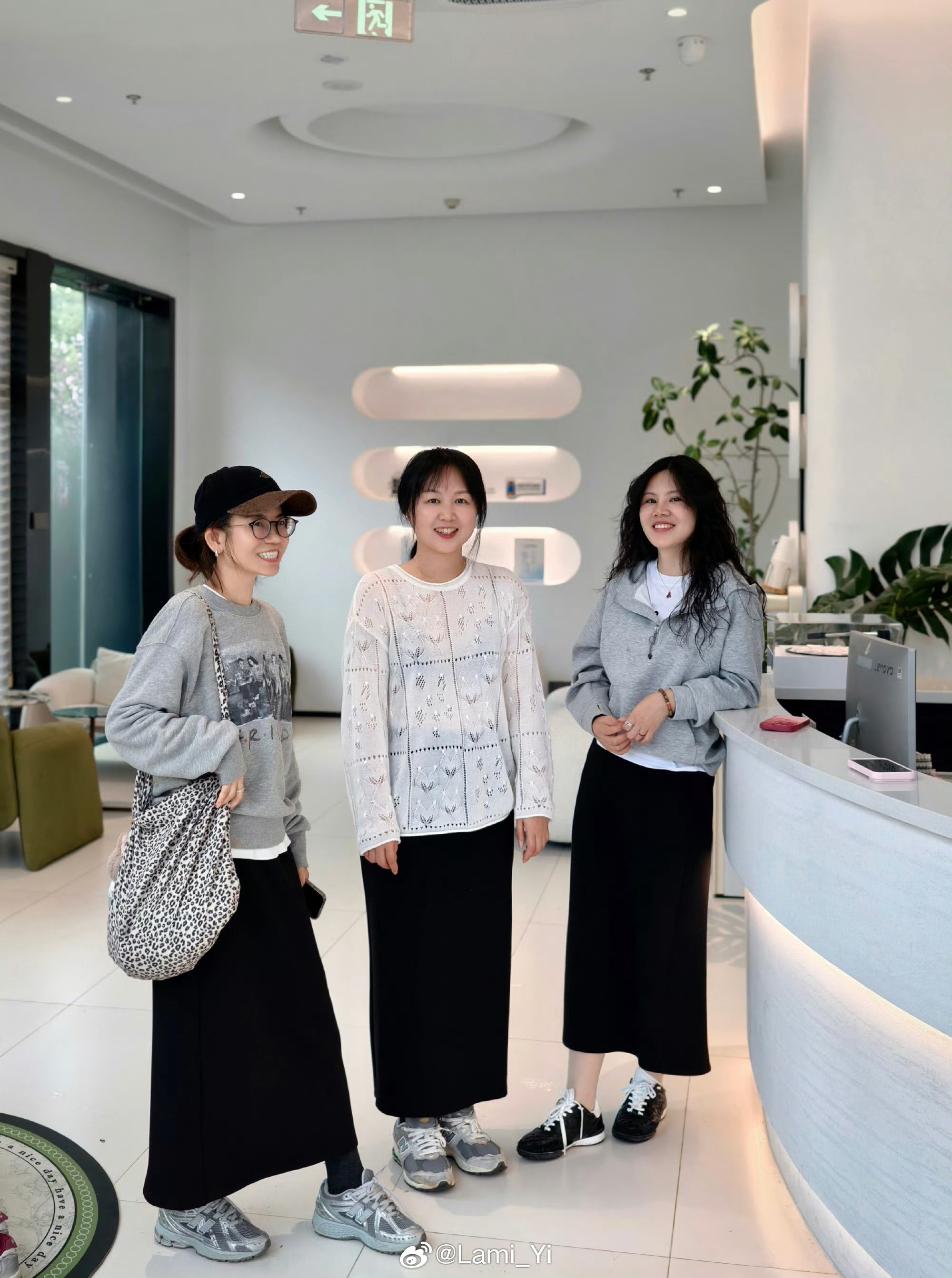 lami 工作日常 流水帐 这条黑色半裙，没有入过的姐妹们或者新关注我的朋友们都