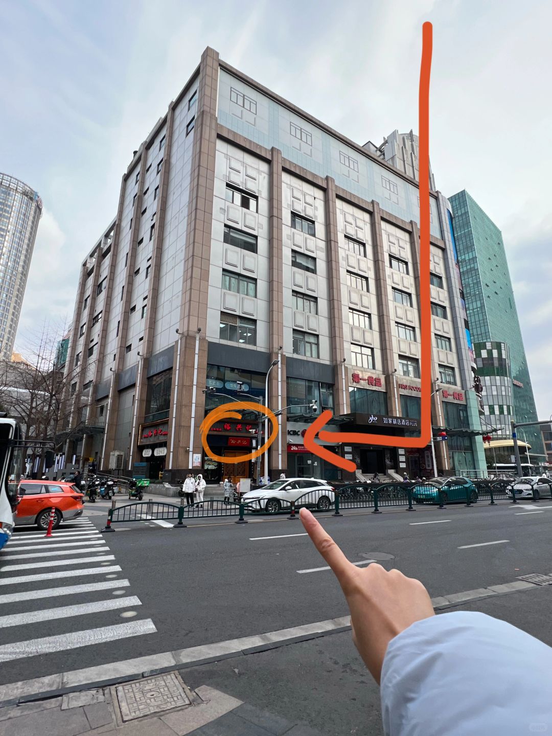 来陆家嘴记住这个位置！！！空着肚子去！！！！