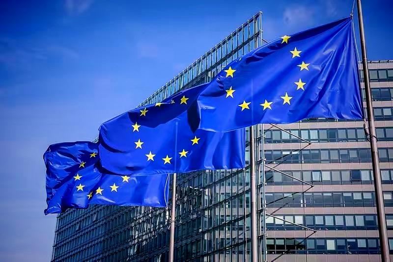 欧盟要搞“军事申根区”，部队跨境说走就走

欧盟委员会这两天放出消息，说要推行一