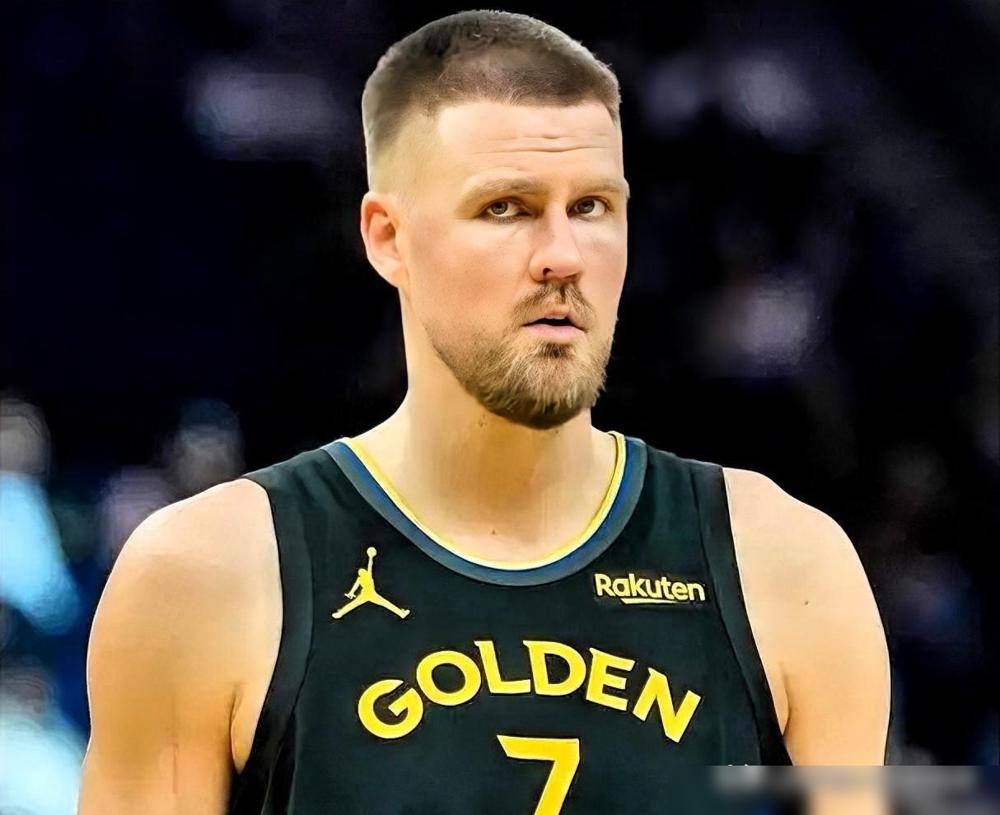 波尔津吉斯：勇士砸2筹码+3070万引进，仅打1场就连休5场！
2月刚从老鹰交