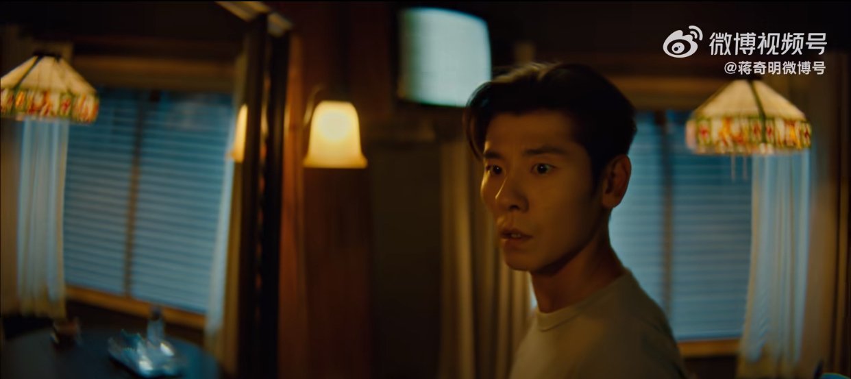 雷鸟眼镜品牌代言人蒋奇明  把电影院搬进日常！雷鸟眼镜也太会了✨看完雷鸟创新x蒋
