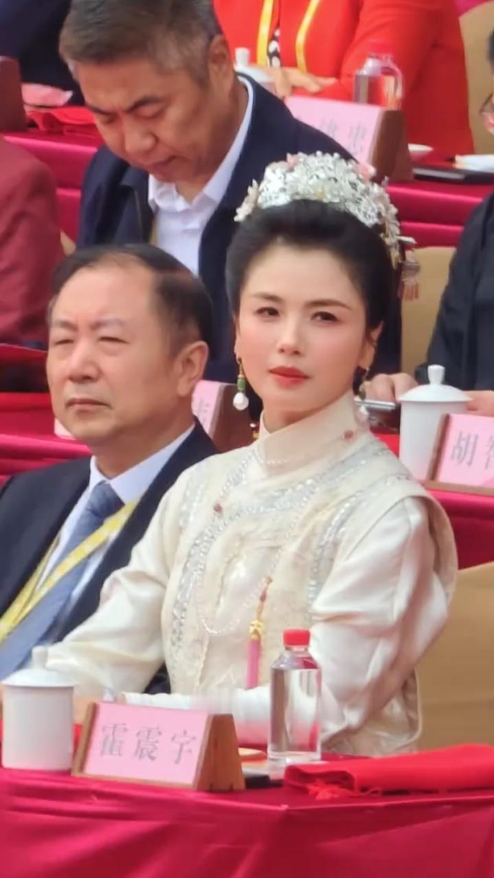 刘涛说大肠包榴莲香极了平日里榴莲深受不少人喜爱，大肠也是餐桌上常见食材，可二者强