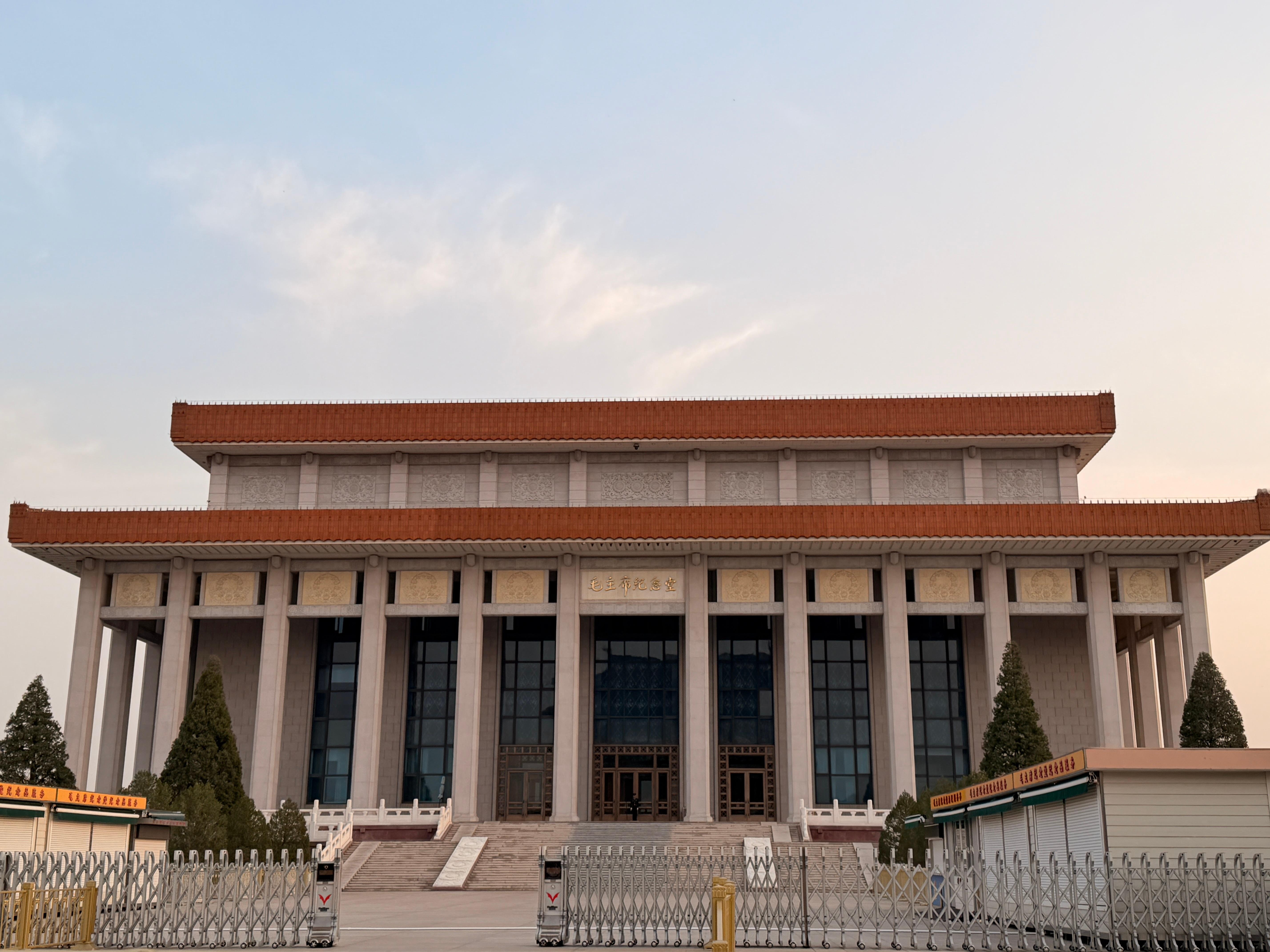 2026北京半程马拉松 “你们青年人朝气蓬勃，正在兴旺时期，好像早晨八九点钟的太