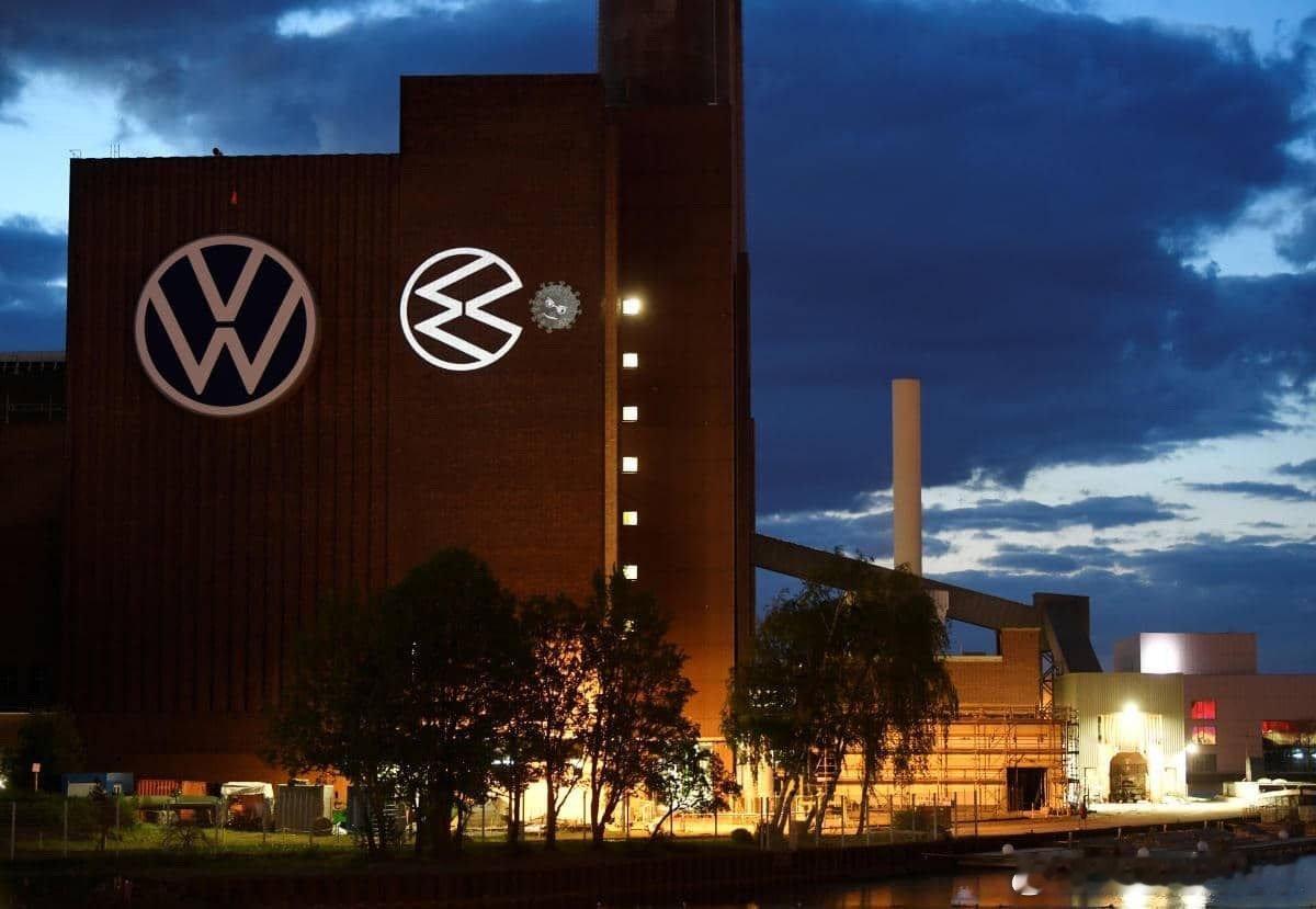 大众汽车可能历史上首次关闭在德国的一家工厂。这对肖尔茨政府来说可能是一场灾难“德