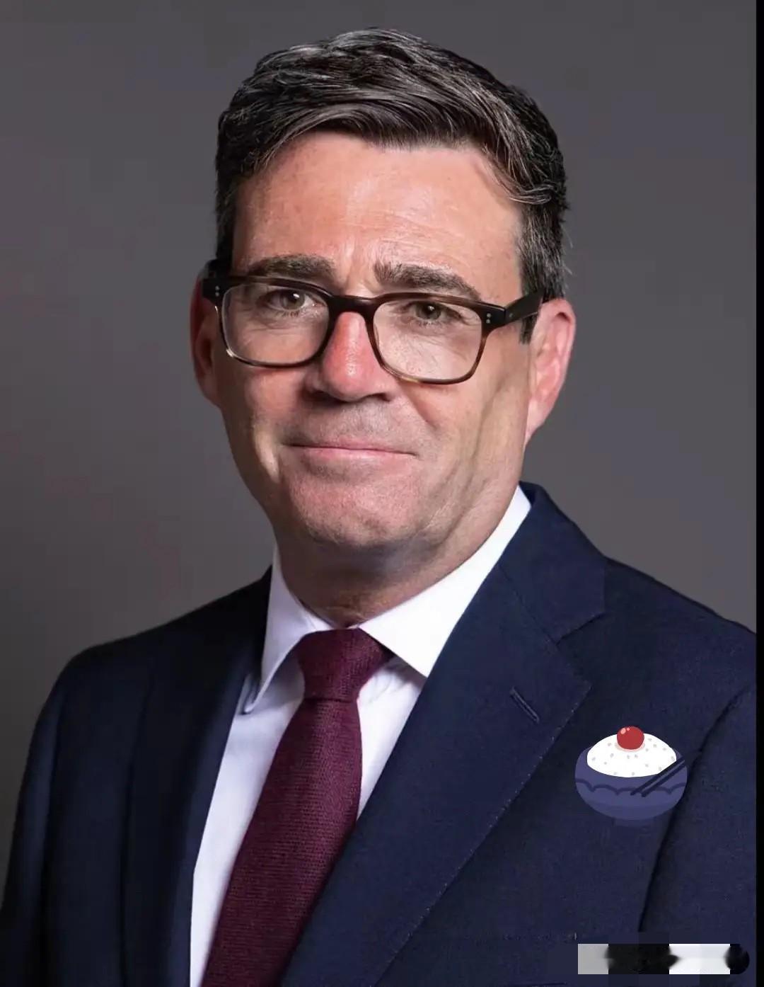 来真的了
英国首相突然宣布
7月30日，英国首相安迪·伯纳姆办公室宣布：拨84亿
