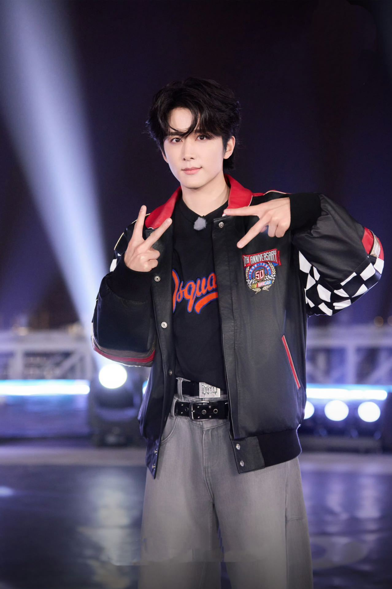 超燃青春的合唱张新成全能型战士，相信他的舞台呀 