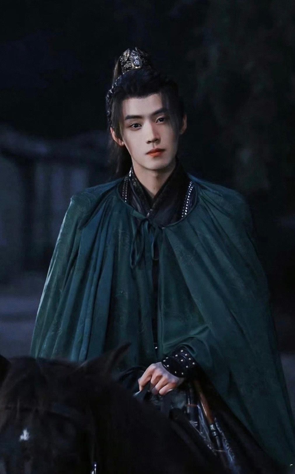 陈瑶任豪 被剧透的世界 任豪又演破碎感古装男主，背负所有人都知道的结局，独自谋划